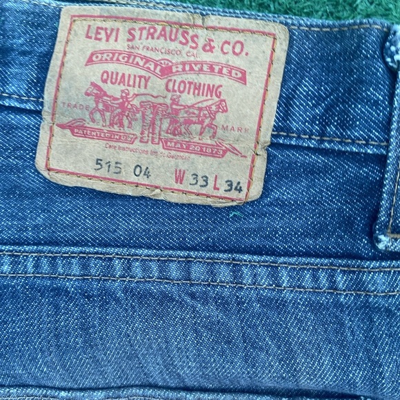 Vintage Levi distressed 515 boot cut size 33 x 34 - Picture 1 of 8